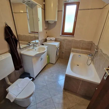 Andelo Apartman *