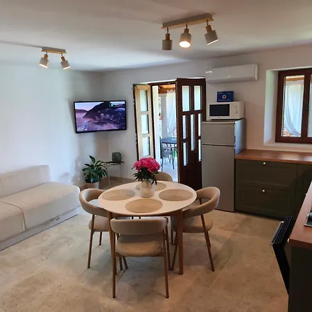 Andelo Apartman *